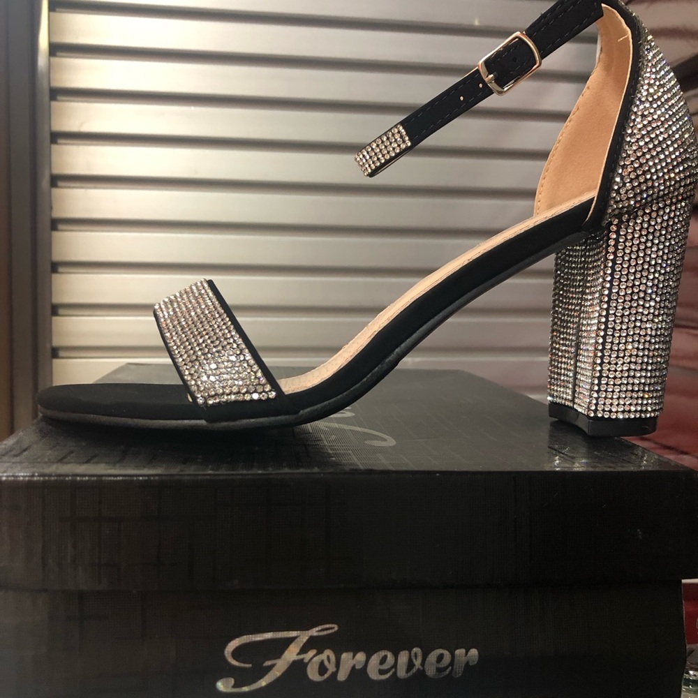 Forever 21 Black and Silver Block Heel Sandals